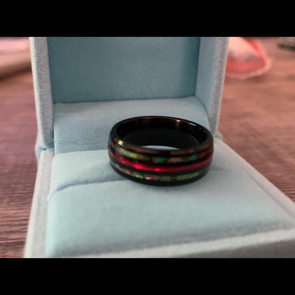 Ring - Picture 3 of 5